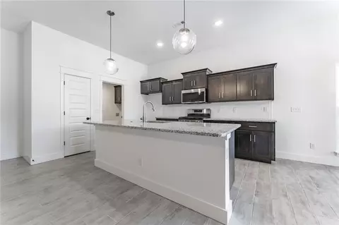 Kitchen - 4967 Little Field Ave, Springdale, AR 72762 photo 2 of 4