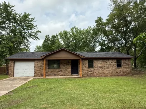 3705 6th, Russellville, AR 72802
