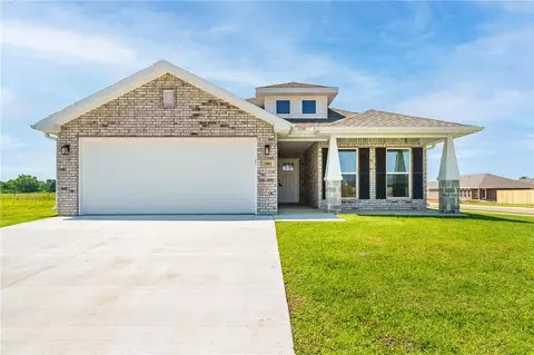 1801 Edwards St, Pea Ridge, AR 72751