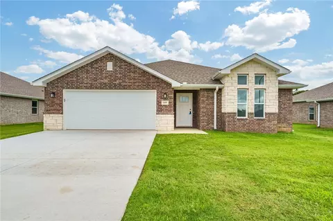 3605 N Jr Martin Dr, Siloam Springs, AR 72761