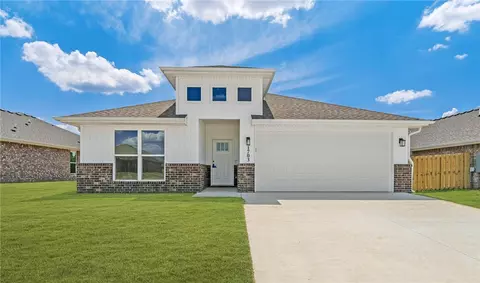 1703 Ferguson St, Pea Ridge, AR 72751