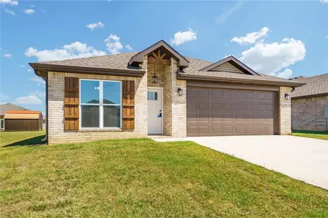 1716 Ferguson St, Pea Ridge, AR 72751