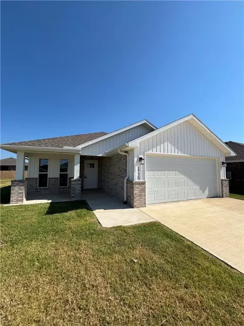 1720 Ferguson St, Pea Ridge, AR 72751