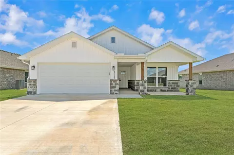 1721 Ferguson St, Pea Ridge, AR 72751