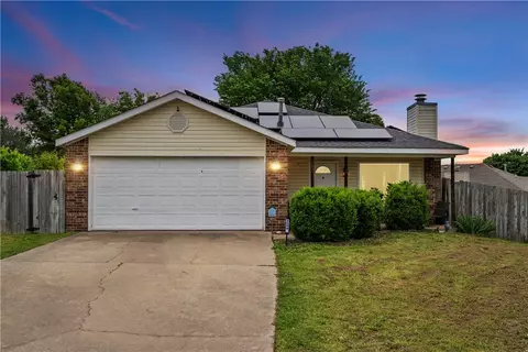 2559 Cave Creek Ln, Springdale, AR 72764