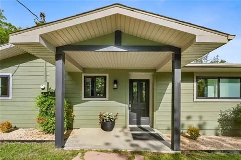 21526 Indian Creek Pl, Garfield, AR 72732