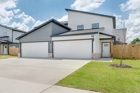 1607 SW Casuarina Dr, Bentonville, AR 72713