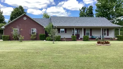 3333 818 Ln, Clarksville, AR 72830