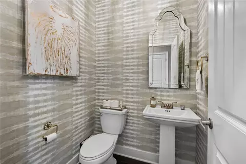 Bath - 4061 Legacy Dr, Springdale, AR 72762 photo 2 of 5