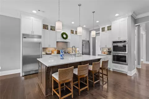Kitchen - 4061 Legacy Dr, Springdale, AR 72762 photo 2 of 4