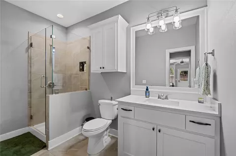 Bath - 4061 Legacy Dr, Springdale, AR 72762 photo 3 of 5