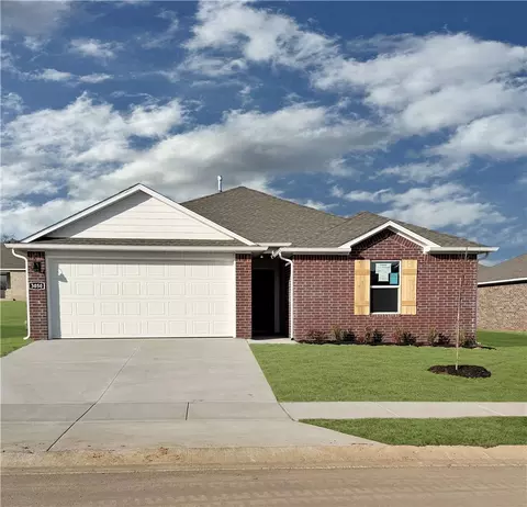 3040 Rosalee Ln, Centerton, AR 72736