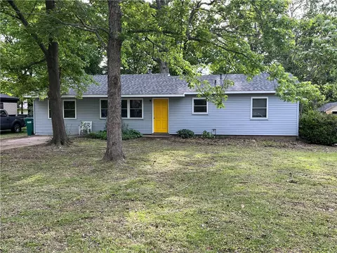 155 Westwood Ave, West Fork, AR 72774