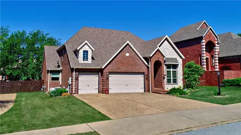 3673 Pasofino Loop, Springdale, AR 72764