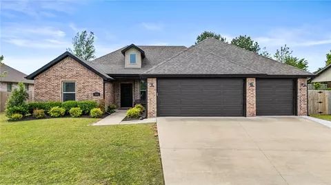 3501 Butterfly Ave, Springdale, AR 72764