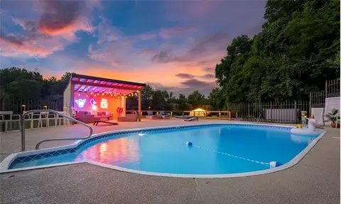 1400 Prairie Creek Dr, Rogers, AR 72756