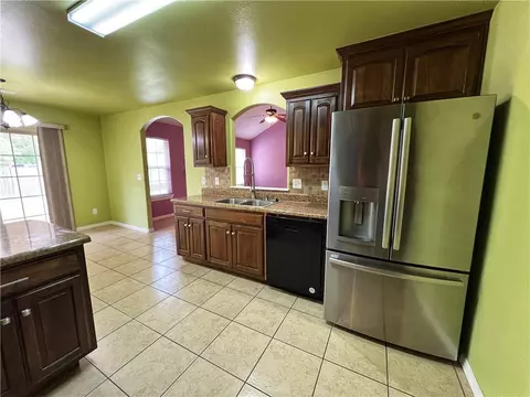 2909 S E St, Rogers, AR 72758 photo 6