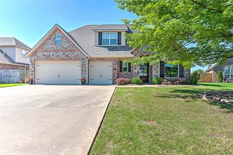 4126 Willowbend Dr, Rogers, AR 72758