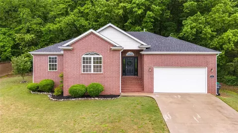 701 W Thornstone Ave, West Fork, AR 72774