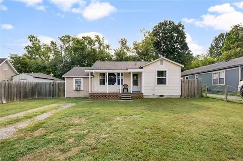 707 S Hico St, Siloam Springs, AR 72761