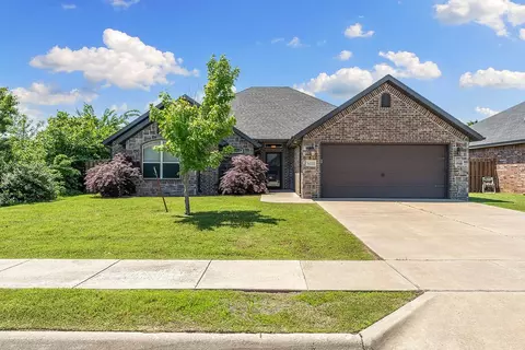 6212 S 39th St, Rogers, AR 72758