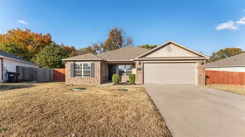 3733 Alliance Dr, Springdale, AR 72764