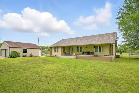 91 Kay Ln, Anderson, MO 64831