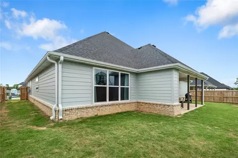 Exterior - 1231 Red Maple St, Centerton, AR 72719 photo 5 of 6