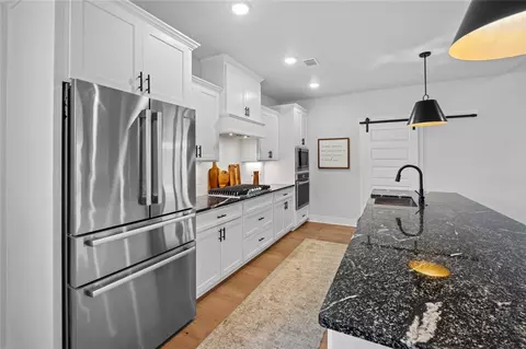 Kitchen - 1231 Red Maple St, Centerton, AR 72719 photo 3 of 4