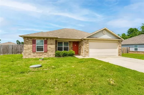 3814 Rosebud Ln, Springdale, AR 72764