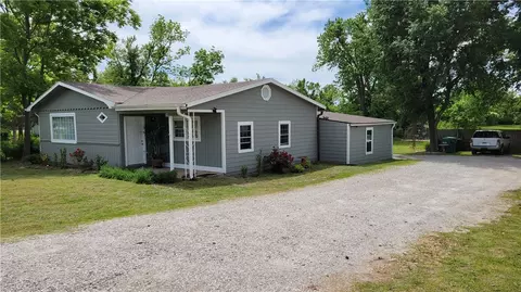1106 W Olrich St, Rogers, AR 72756