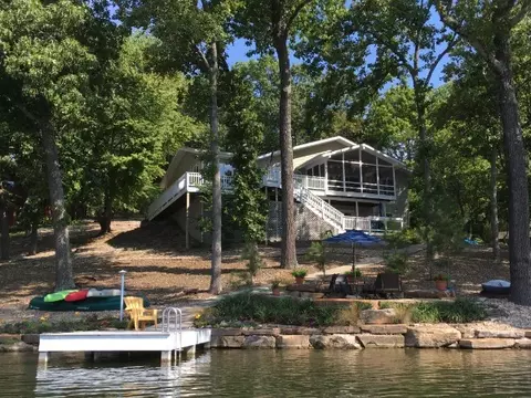31 Eaton Cir, Bella Vista, AR 72715