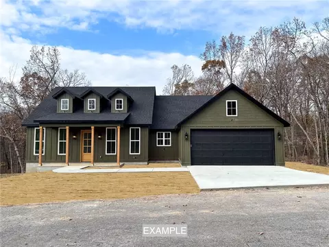 53 Reighton Dr, Bella Vista, AR 72714