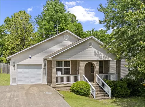 3805 Shields Dr, Harrison, AR 72601