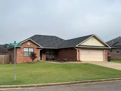 2116 S Verona Ave, Russellville, AR 72802