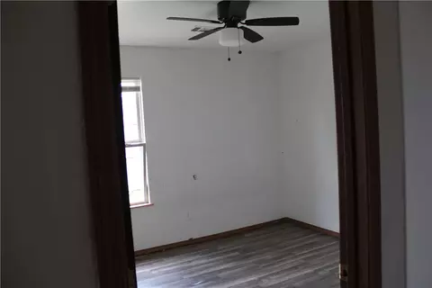 3105 S 3107 S E St, Rogers, AR 72758 photo 4