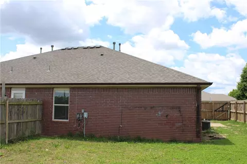 3105 S 3107 S E St, Rogers, AR 72758 photo 6