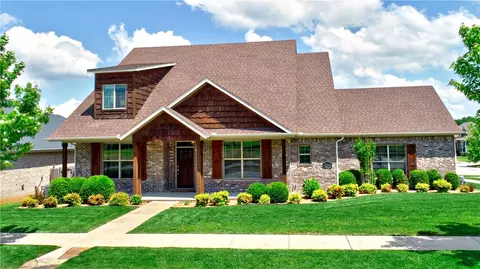 3096 E History St, Fayetteville, AR 72701