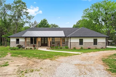 Exterior - 12585 Patton Rd, West Fork, AR 72774 photo 4 of 8