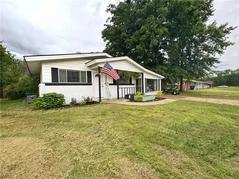 1008 E H St, Russellville, AR 72801