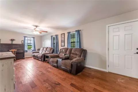 11085 Ruby Hall Rd, Gentry, AR 72734 photo 5