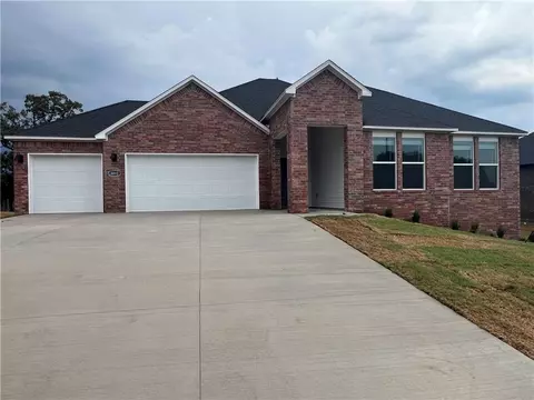 8003 E Sugarloaf St, Siloam Springs, AR 72761