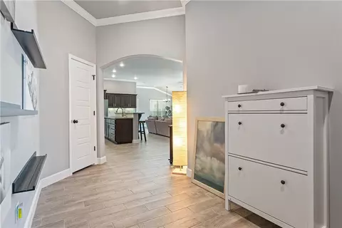 Entry Way - 901 Redfree Dr, Bentonville, AR 72712 photo 3 of 5