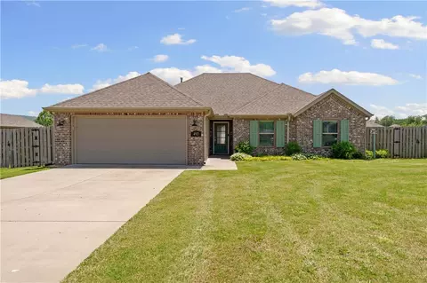 497 La Riata St, Farmington, AR 72730