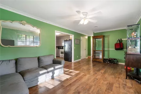 Living - 405 Stapleton Pl, Lincoln, AR 72744 photo 1 of 3