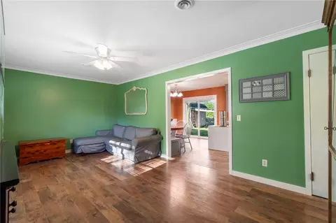 Living - 405 Stapleton Pl, Lincoln, AR 72744 photo 3 of 3