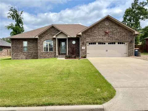 259 Cottonwood Ln, Russellville, AR 72802