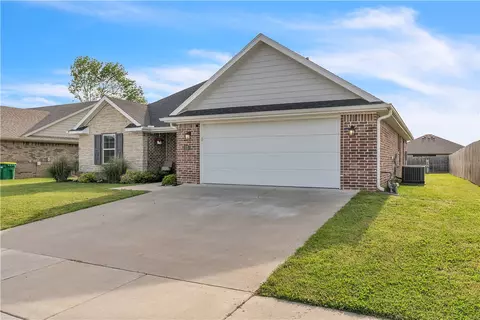 Exterior - 12 E Loveland Loop, Farmington, AR 72730 photo 6 of 18