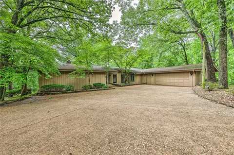 3 Silden Ln, Bella Vista, AR 72715