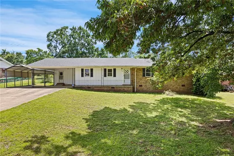 208 Date St, Russellville, AR 72802